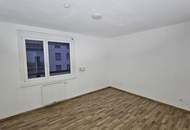 Unbefristet, schön und neuwertig - 3-Zimmer-Wohnung mit Loggia!