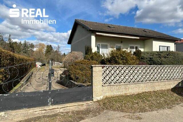 Einfamilienhaus mit großem Grundstück inkl. Garage in absoluter Ruhelage, Haus-kauf, 290.000,€, 2020 Hollabrunn