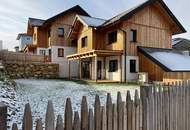 "Ökologisches Holzhaus im Chalet-Stil – Luxus trifft Nachhaltigkeit!"