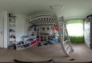 Helle 6-Zimmer-Wohnung mit 2 Balkonen, 2 Bädern und Kamin