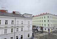 ***Charmanter 1-Zimmer-Altbau in Toplage***