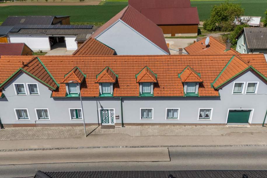 Großzügiges Einfamilien- oder Zweifamilienhaus, das Raum, Ruhe und Wohnqualität vereint., Haus-kauf, 370.000,€, 2020 Hollabrunn