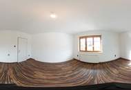 Gediegenes Stockhaus in grüner Umgebung