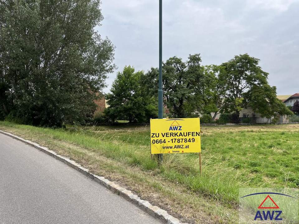 Achtung Preisgesenkt! Großer Baugrund im Ortszentrum!