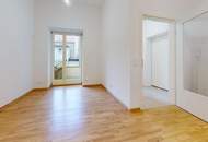 NEUER PREIS: Die seltene Mischung: Parkblick, Ruhe & Top-Sanierung im Altbau