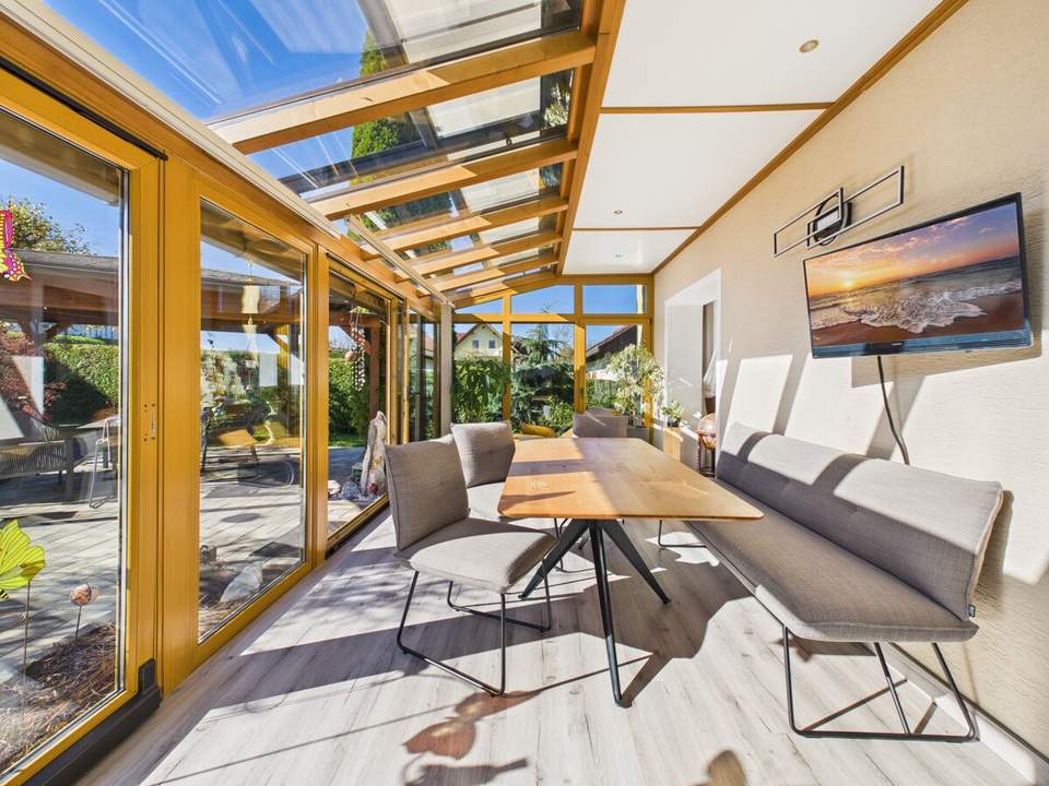 Wohnjuwel mit Panoramablick auf die Sternbergkirche – sonnig und ruhig gelegen