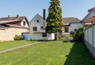 Solides Einfamilienhaus in Halbturn- Wohnen am Schlosspark
