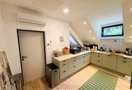 Großzügige helle 3-Zi-DG-Wohnung mit Garten in Gloggnitz - ideal für Ruhesuchende!