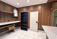 1160! Geschäftslokal mit strassenseitigen Schaufenstern direkt auf der Ottakringer Straße!