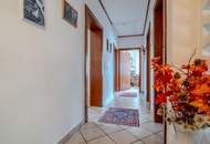 Einzigartiger Bungalow mit Wellnessbereich, Pool und großem Grundstück in ruhiger Wohnlage