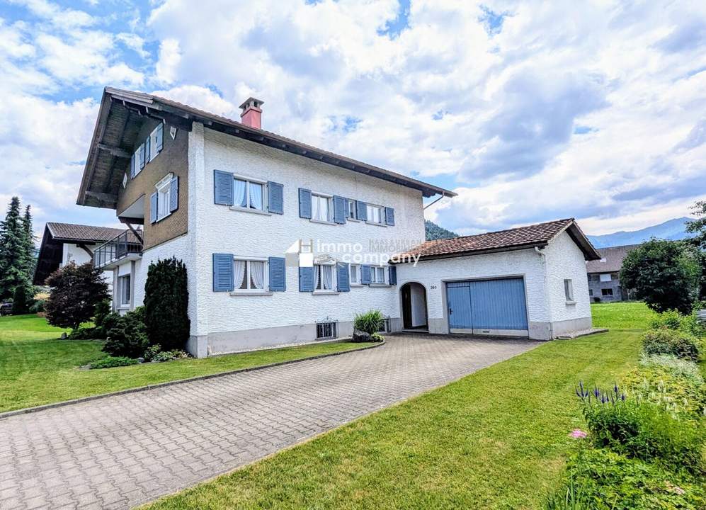 Traumhaftes Haus in Hittisau: 250 m² Wfl., Garten, Balkon &amp; Garage für € 650.000,- !
