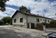 großes Wohnhaus mit 6 Schlafzimmern und Vollkeller