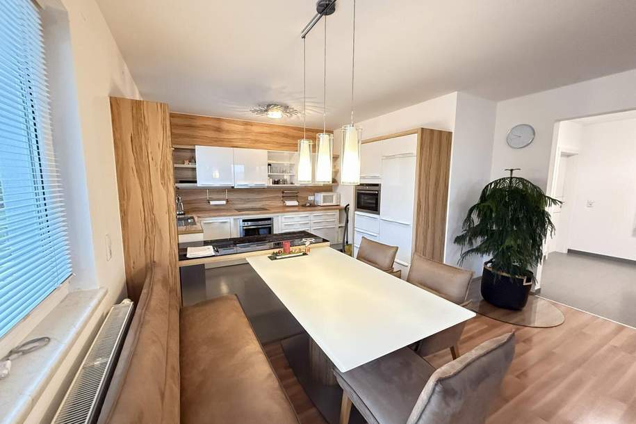 Bungalow mit großzügigem Nebengebäude, Terrasse und nachhaltiger Heiztechnik, Haus-kauf, 398.000,€, 4951 Braunau am Inn