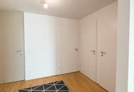 Design trifft Ausblick - 2 Zimmer Wohnung mit Pool am DACH - U1 vor der Türe