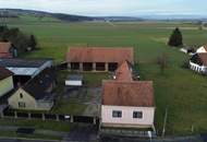 Bauernhaus mit Nebengebäude im Pinkatal