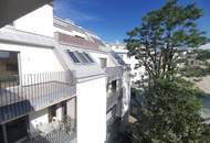 UNBEFRISTET - tolle Loggia - Helle 5-Zimmer Neubau Maisonette-Wohnung mit separater Küche, Lift, Gartennutzung und Garagenplatz optional