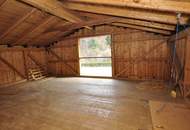 Mehr als ein Zuhause: Ein Refugium für Mensch und Tier - Zweifamilienhaus mit Doppelgarage und Stallgebäude