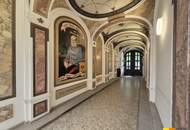 Historisches Palaisbüro mit Donaublick