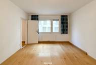 Wunderschöne top sanierte 2 Zimmerwohnung! Für Anleger auch geeignet -4% Rendite!