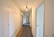 Sanierungsbedürftige Eigentumswohnung mit großzügiger Terrasse