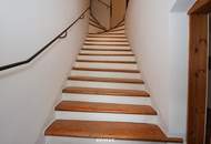 Wohnhaus mit uneinsehbarem großen Garten im Zentrum von Kilb