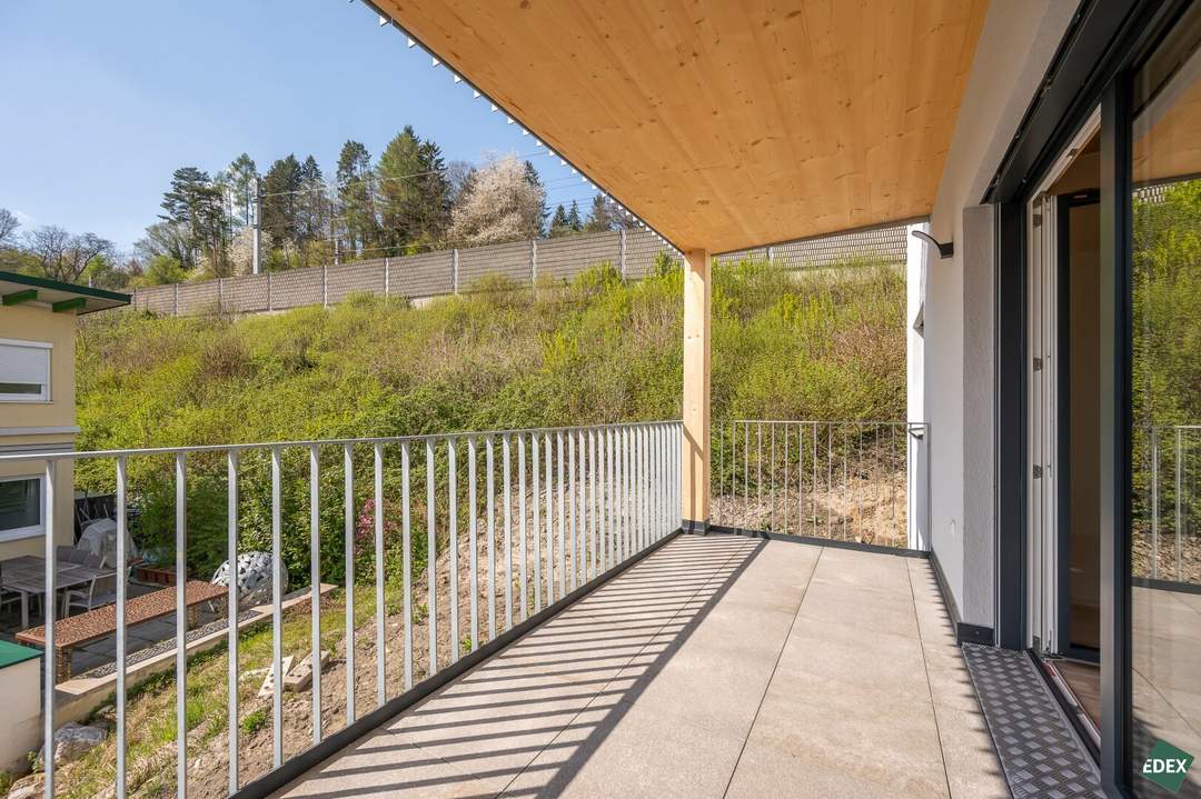 Moderne Wohnhausanlage: Westbalkon, Parkplatz optional