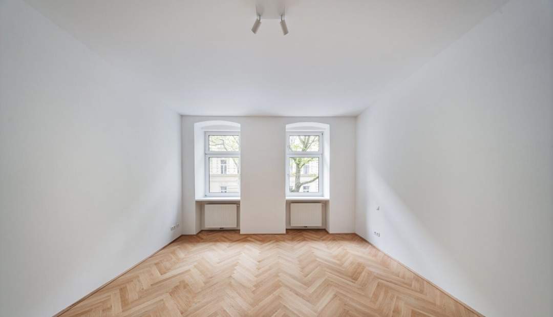 Balkon-Altbauwohnung mit durchdachtem Grundriss