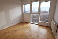 DACHGESCHOSS, INNSTRASSE, 101 m2 Maisonette mit Freiflächen, Wohnküche, 3 Zimmer, Wannenbad, Parketten, Fernblick