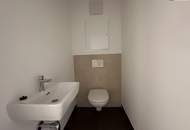 TOP CHANCE! TOLLES ZINSHAUSPAKET! NEU ERRICHTETES WOHN- und GESCHÄFTSHAUS DIREKT AM HAUPTPLATZ!