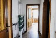 Haus mit großem Grundstück