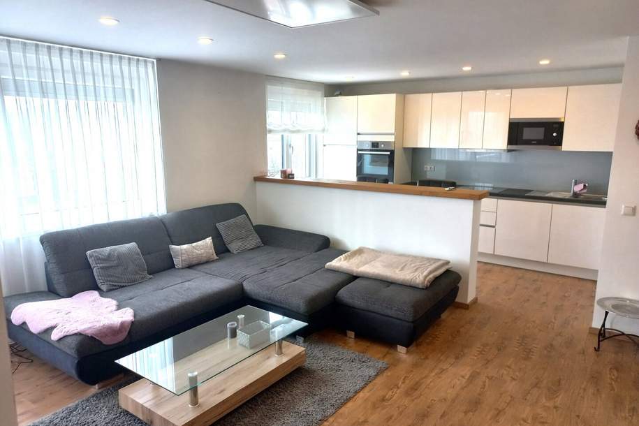 Traumhafte Sanierte Wohnung mit Balkon und herrlicher Aussicht!, Wohnung-kauf, 190.000,€, 4710 Grieskirchen