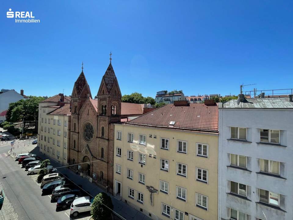 Helle & gut aufgeilte 3 bis 4 Zimmer-Wohnung in zentraler Lage mit Gemeinschaftsgarten