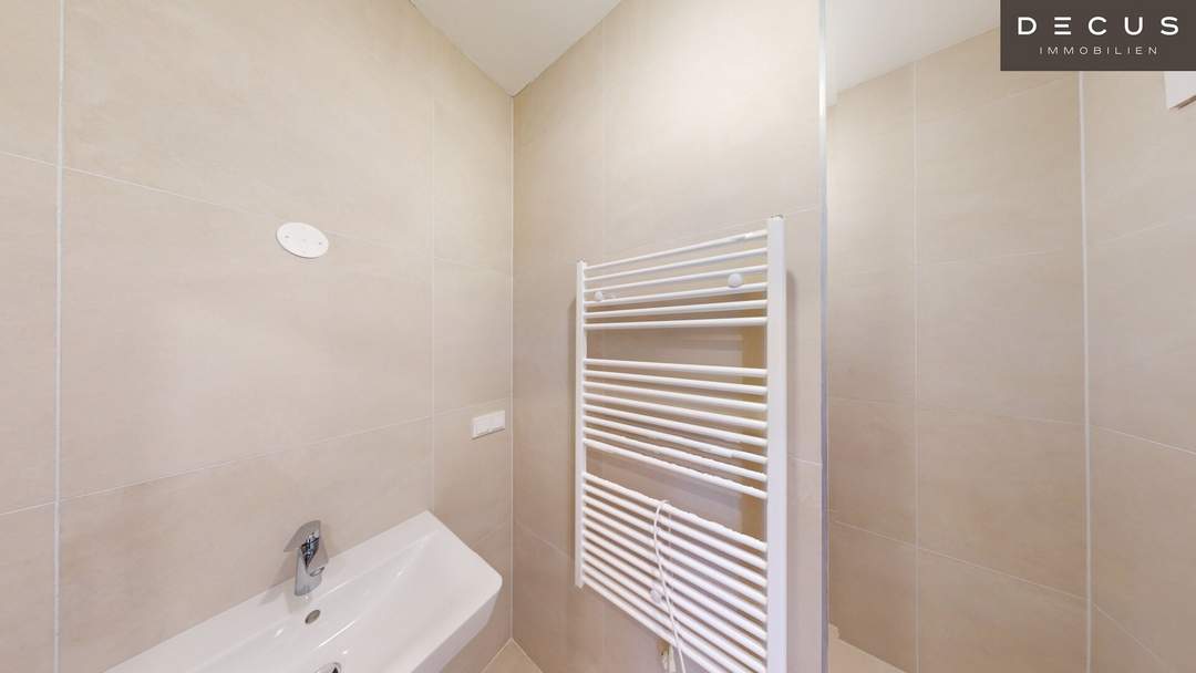 | DACHTERRASSE | 2-ZIMMER | 1140 | EIGENNUTZERPREIS | DACHGESCHOSS WOHNUNG