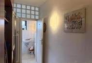 Viel barrierefreier Wohnraum, Platz für gemeinsame Werte und Indoor-Pool // Much barrier-free living-space, room for shared values, and indoor pool //