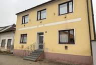 Vielseitiges Zweifamilienhaus in zentraler Lage von Asparn/ Zaya – ideale Gelegenheit für Familien und Mehrgenerationenwohnen