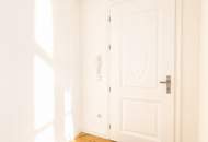 Exklusive Altbau-Terrassenwohnung mit Erstbezugscharakter in Bestlage des 5. Bezirks