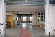 Große Produktionshalle auch beheizbar und Nebentrakt mit 740 m² Nutzfläche (Einfahrtstor 350x470) Industrieboden.