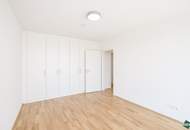 Erstbezug mit Stadtblick: Schöne 3-Zimmer-Wohnung mit Terrasse und moderner Ausstattung