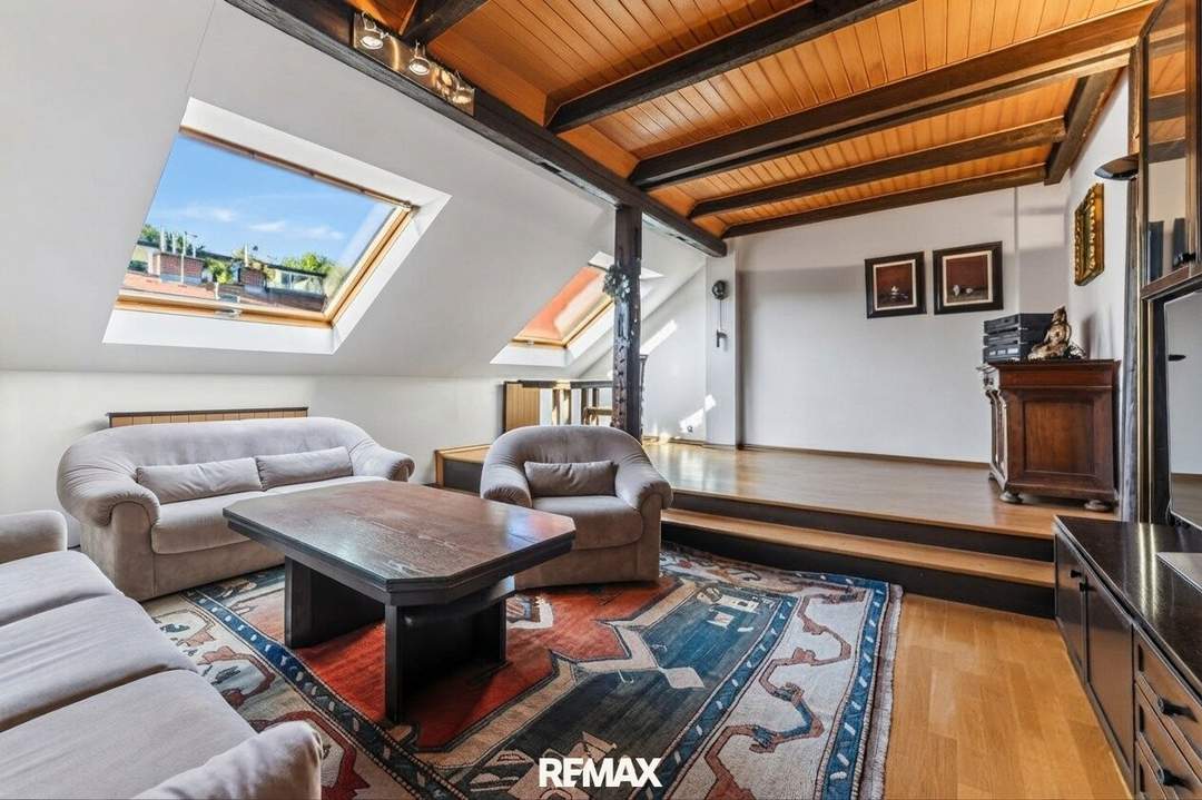 Altbaucharme über den Dächern von Graz – großzügige 111 m² Wohnung mit Balkon in Jakomini