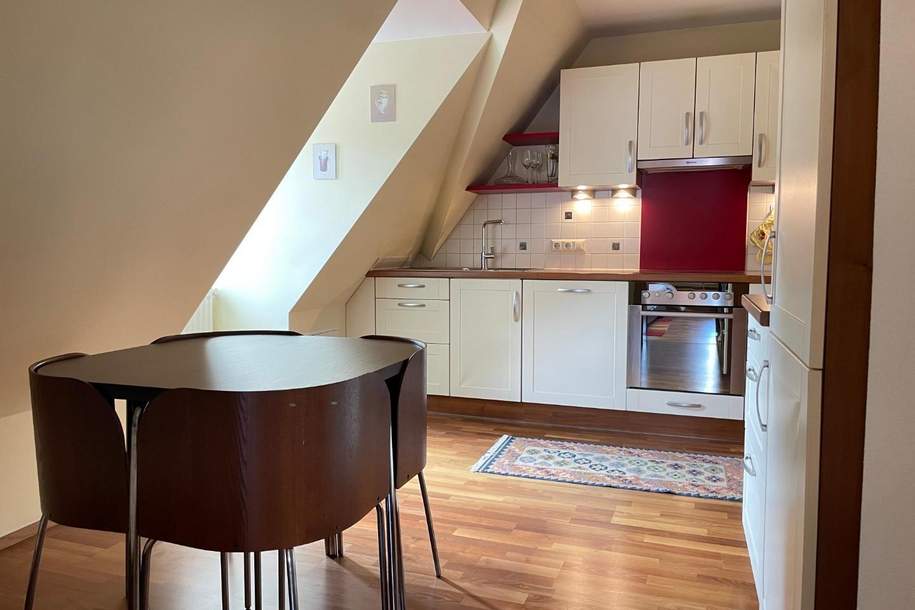 Entzückende Stadtwohnung im Lendviertel mit besonderem Flair, Wohnung-miete, 650,00,€, 8020 Graz(Stadt)