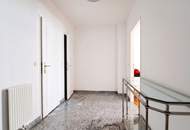 Wohnen mit Wiener Charme – gemütliche 2-Zimmer-Wohnung im Roten Hof, Garagenbox verfügbar