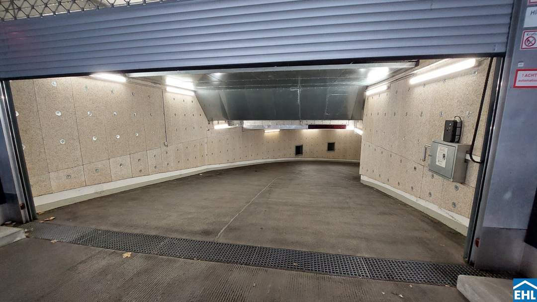 Stellplatz in Neubauanlage nähe Mariahilfer Straße!