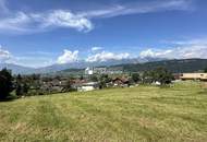 Baugrundstück, völlige Ruhelage, mitten im Grünen, Berg- u. Panorama-Blick, Feldkirch-Tisis, direkt ans Naherholungsgebiet grenzend, gigantische Sonnenuntergangs-Stimmung, in 6 Minuten per PKW ins Stadtzentrum Feldkirch, Bus-Station in 50 m.