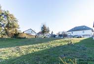 Ruhig gelegenes Grundstück für Ihr Eigenheim in Hinzenbach (Kalköfen) zu verkaufen!