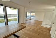 Exklusive Doppelhaushälfte mit Pool