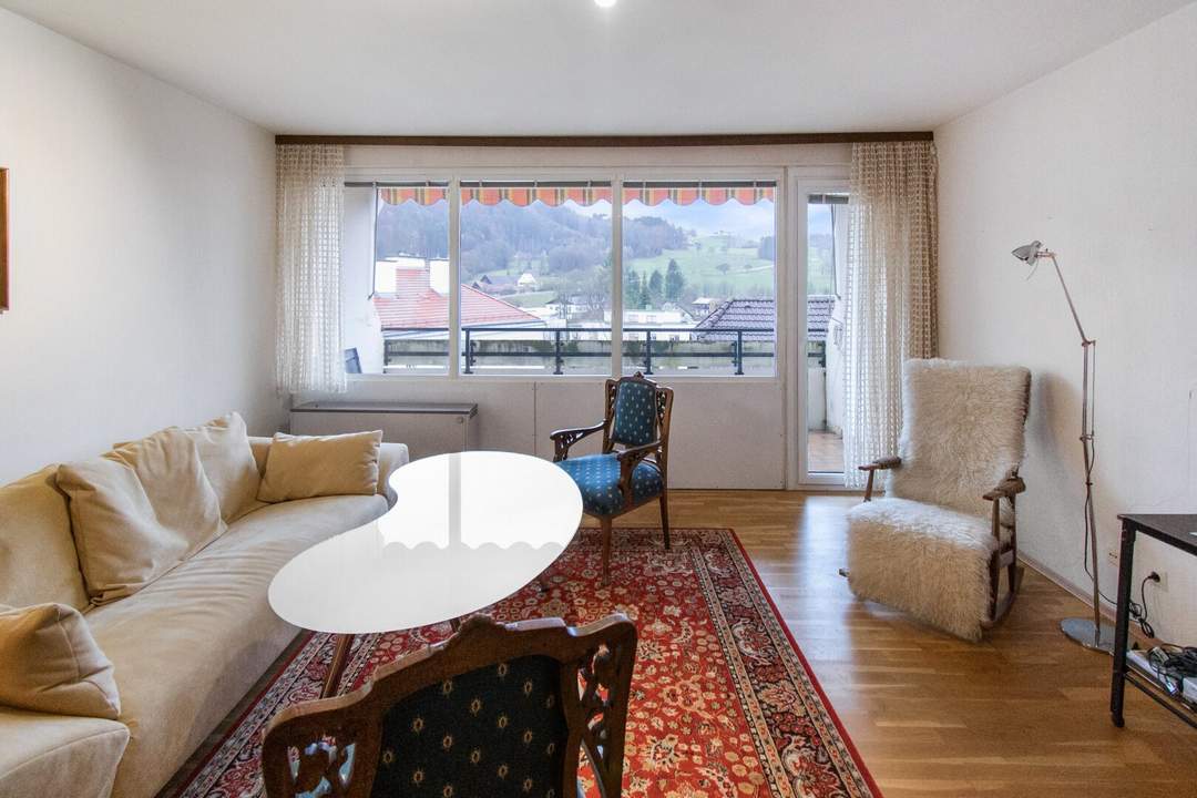 --NEU-- 4-Zimmer Wohnung mit Balkon in toller Lage mitten in der Stadt!!!