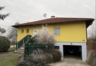 ZWEI WOHNHÄUSER - TRAUMHAFTER BUNGALOW UND KLEINES SOMMERHAUS SAMT PARKÄHNLICHEM GARTEN MIT HERRLICHEM ALTBAUMBESTAND