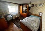 ***OPEN HOUSE, Freitag, 19. September von 13 - 15 Uhr*** Kompaktes Wohnhaus mit Stellplätzen und optionalem Nutzgrund