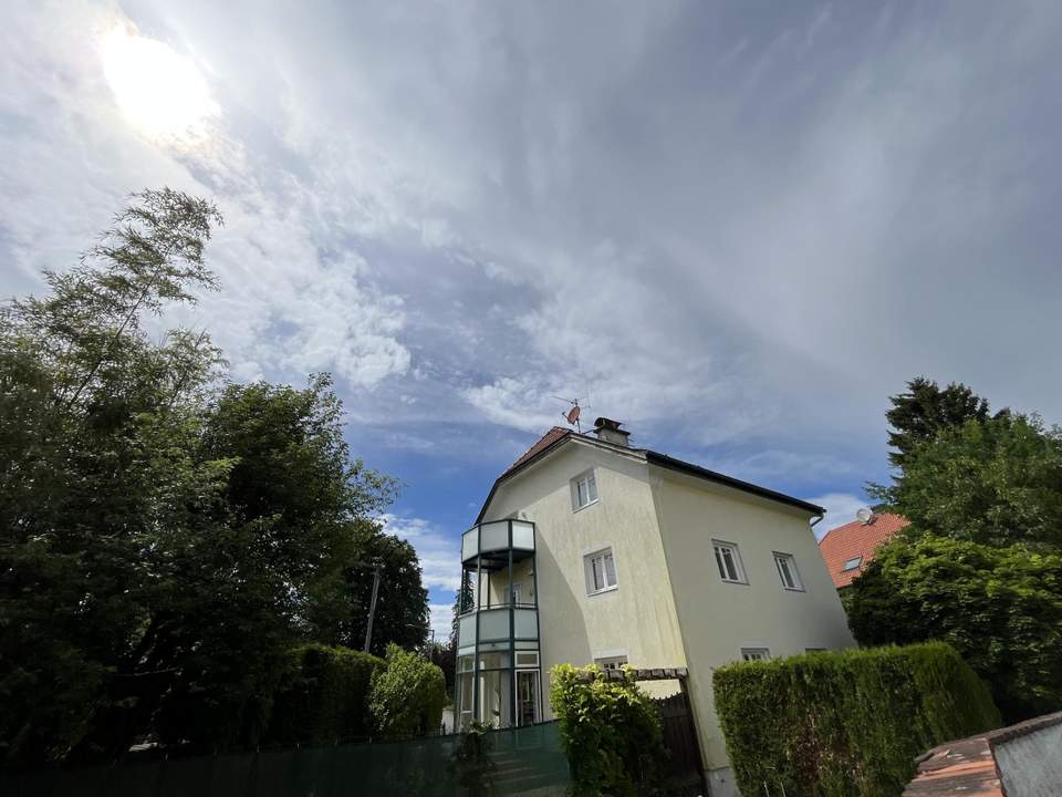 Traumhafte 2,5 Zimmer DG-Wohnung mit eigenen Garten | SALZBURG RIEDENBURG