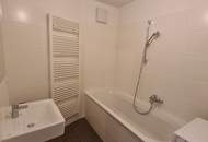 Schöne 3-Zimmer-Wohnung mit Balkon+Garagenstellplatz in der Lorystraße Nahe U3 und S-Bahn!